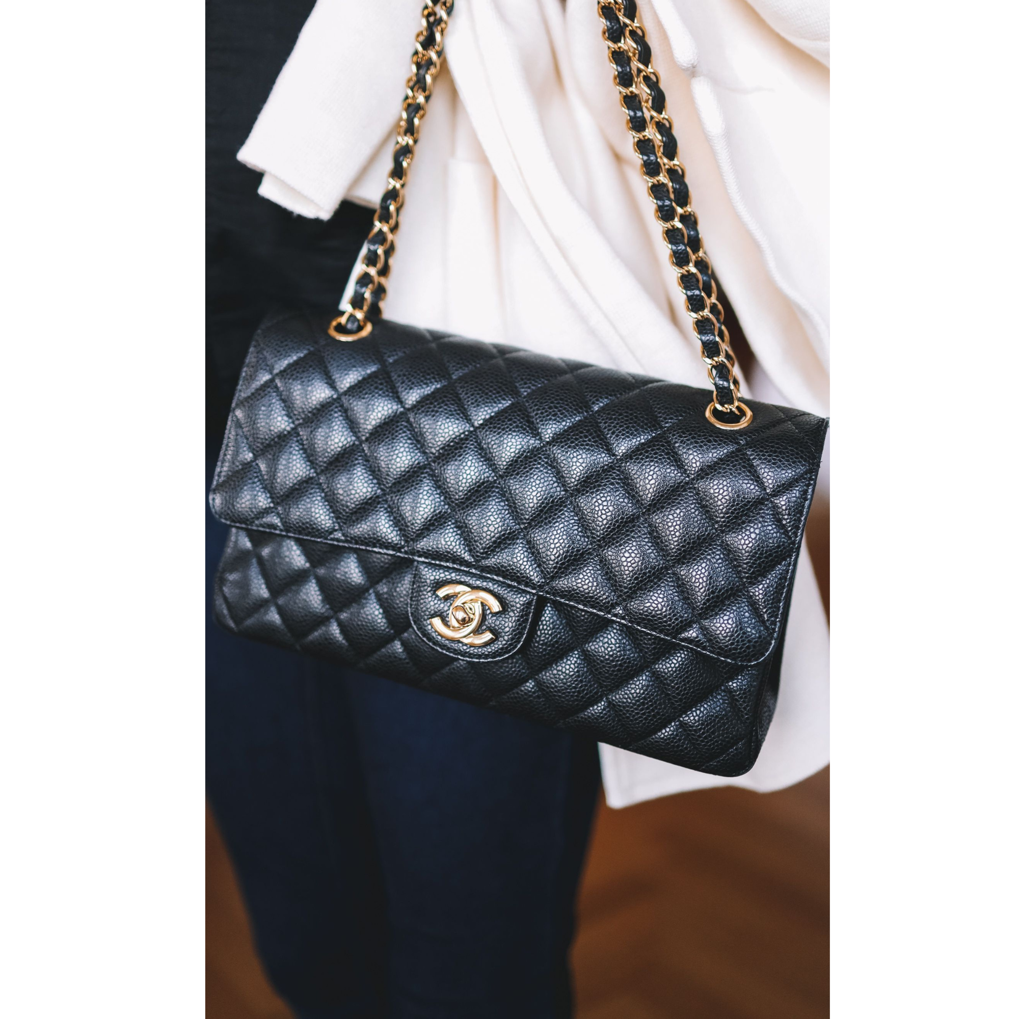 Medium Classic Double Flap Bag Caviar Skin - chanel-2-nice-pics-2.png