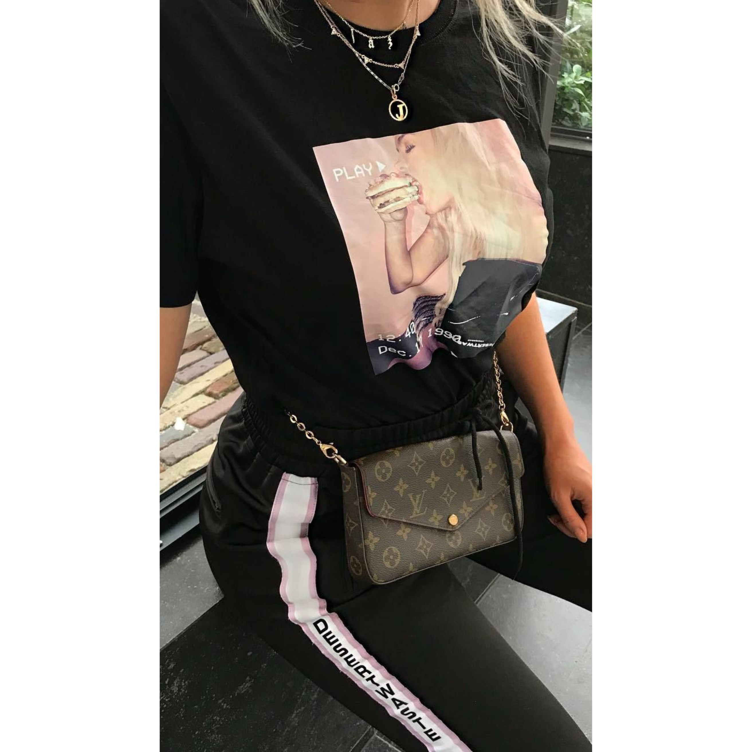 POCHETTE FÉLICIE - lv-13-pic-2.png