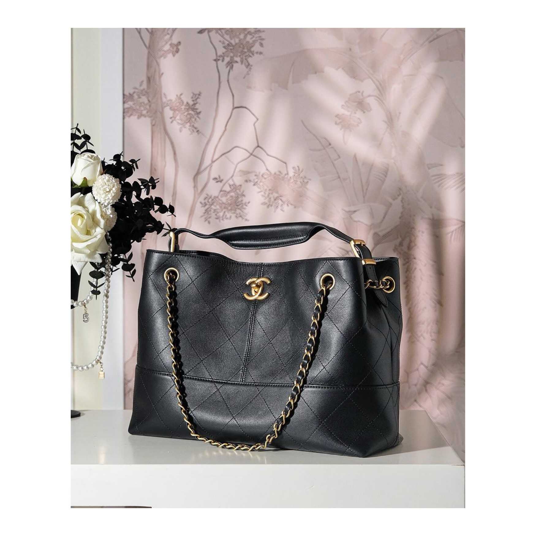 Shopping bag, Calfskin black - 5-1.jpg