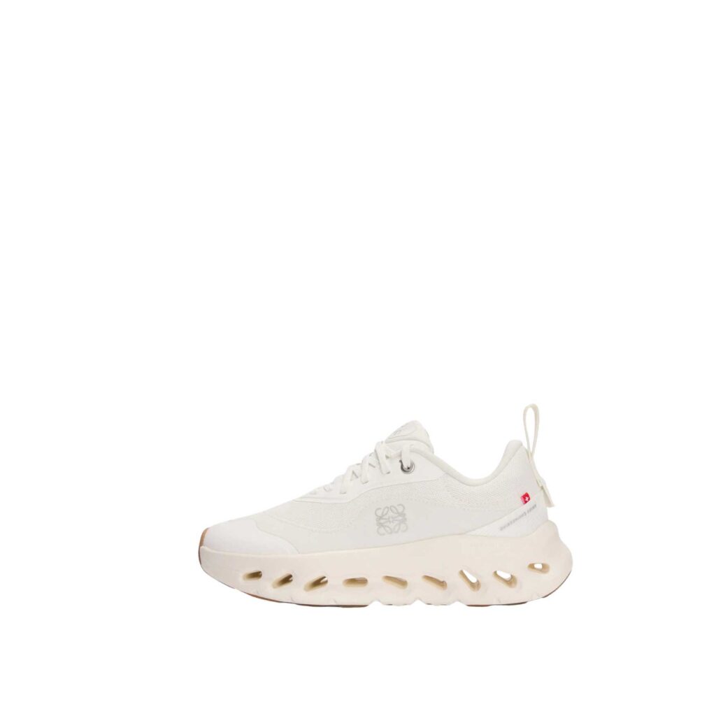 On Running x Loewe – Green - 14-1.jpg